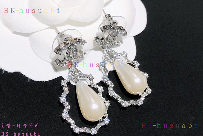 NEW 샤넬 귀걸이 신상 C 557316