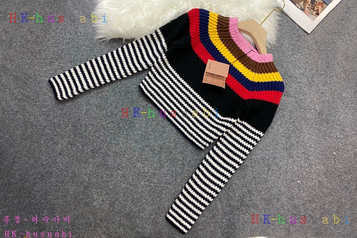 NEW 미우미우 니트 신상 M 35302