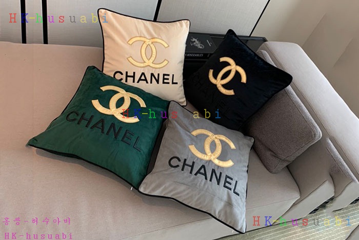 NEW 샤넬 쿠션 신상 CH 574770