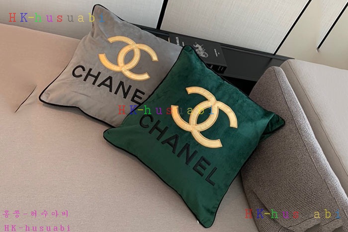 NEW 샤넬 쿠션 신상 CH 574770