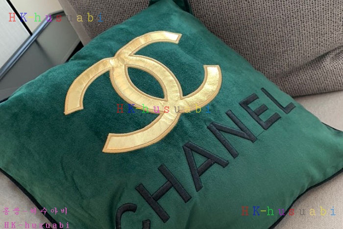 NEW 샤넬 쿠션 신상 CH 574770