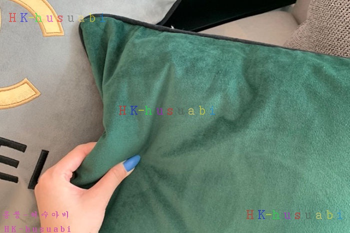NEW 샤넬 쿠션 신상 CH 574770