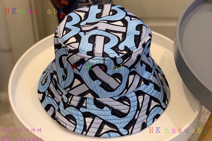 NEW 버버리 모자 신상 BB8572117
