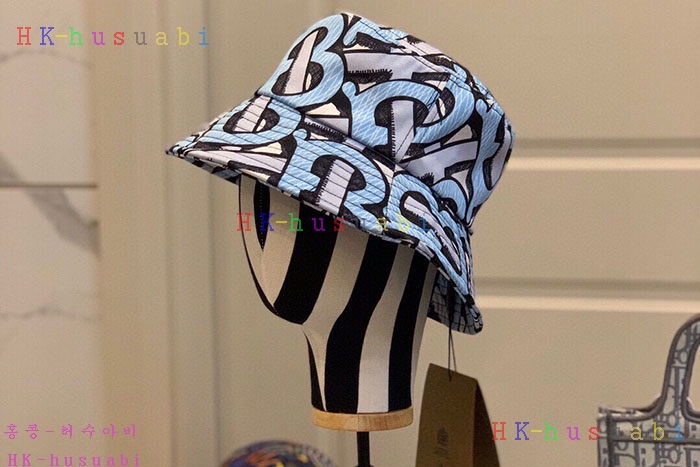 NEW 버버리 모자 신상 BB8572117