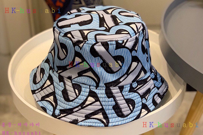 NEW 버버리 모자 신상 BB8572117