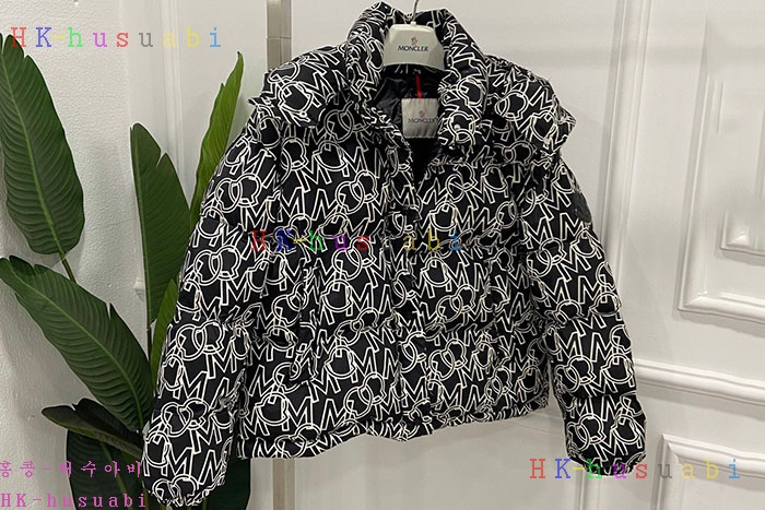 NEW 몽클레어 바람막이 신상 M 24602