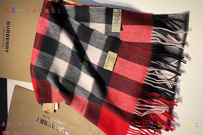 NEW 버버리 머플러 신상 BB 573335