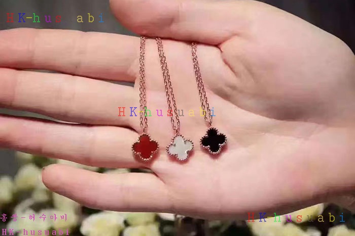 NEW 반클리에 앤 아펠 목걸이  V 654429