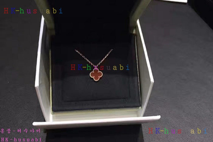 NEW 반클리에 앤 아펠 목걸이  V 654429
