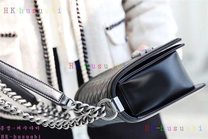 ★미러급★샤넬 보이백  A67086 램스킨