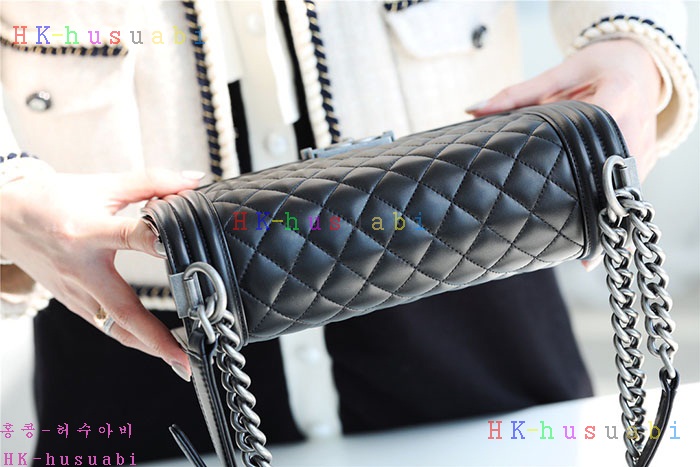 ★미러급★샤넬 보이백  A67086 램스킨