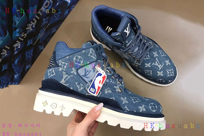 NEW 루이비통 신발 신상  LV 426633