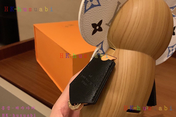 NEW 루이비통 백참 신상 LV 1427712