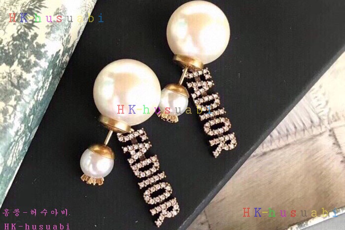 NEW 디올 귀걸이 신상 DR 342566