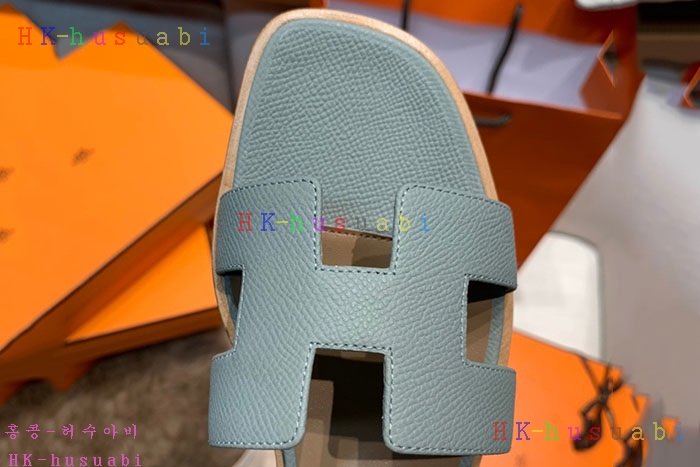 NEW 에르메스 슬리퍼 신상 H 243558