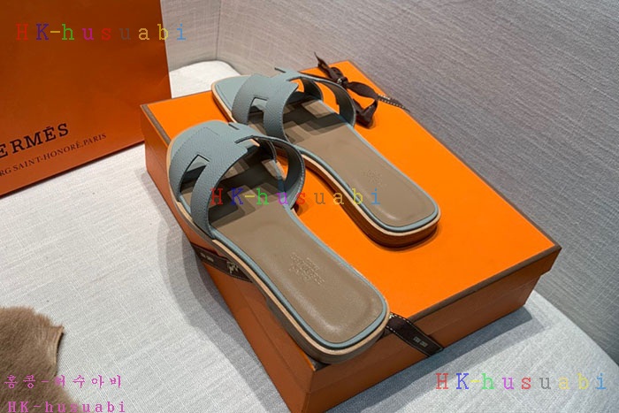 NEW 에르메스 슬리퍼 신상 H 243558