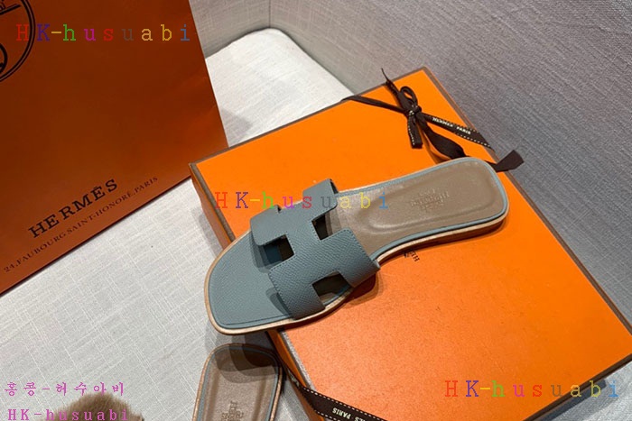 NEW 에르메스 슬리퍼 신상 H 243558