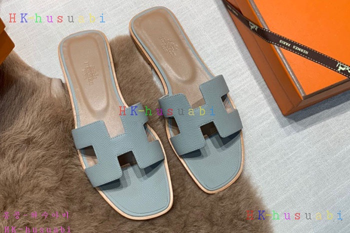 NEW 에르메스 슬리퍼 신상 H 243558