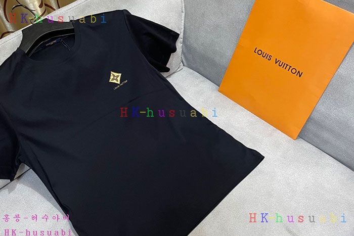 NEW 루이비통 반팔티 신상 LV 673369