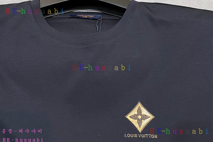 NEW 루이비통 반팔티 신상 LV 673369
