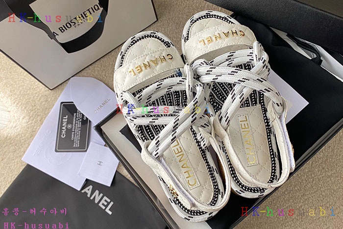 NEW 샤넬  샌들 신상 C 557284