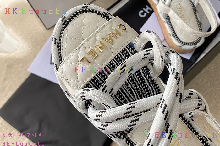 NEW 샤넬  샌들 신상 C 557284