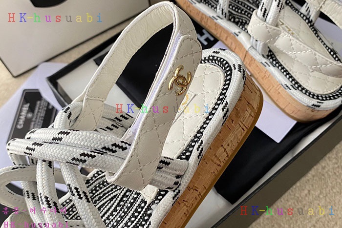 NEW 샤넬  샌들 신상 C 557284