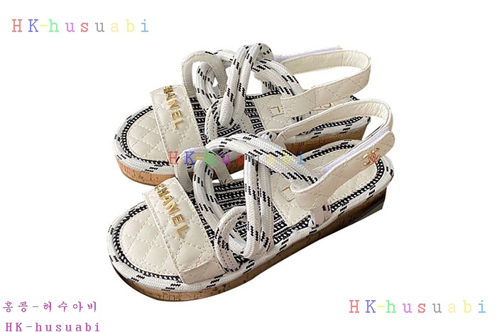NEW 샤넬  샌들 신상 C 557284