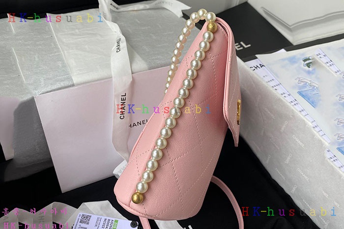 ★미러급★샤넬 카프스킨 퀼팅 CC 로고 펄 스트랩 스몰 호보백 AS2503-4