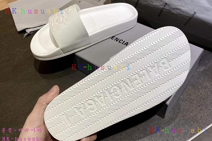 NEW 발렌시아가 슬리퍼 신상 B 922556