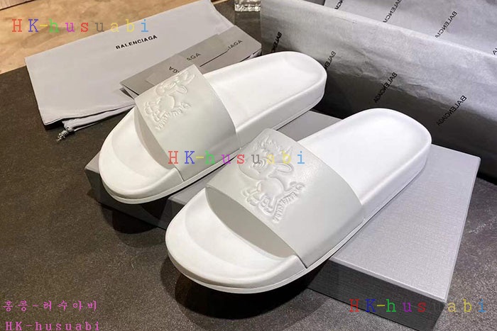 NEW 발렌시아가 슬리퍼 신상 B 922556