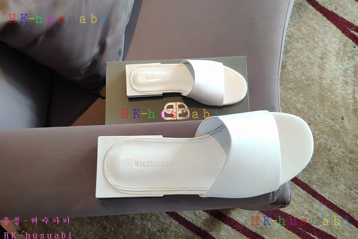 NEW 발렌시아가 슬리퍼 신상 B 9358110