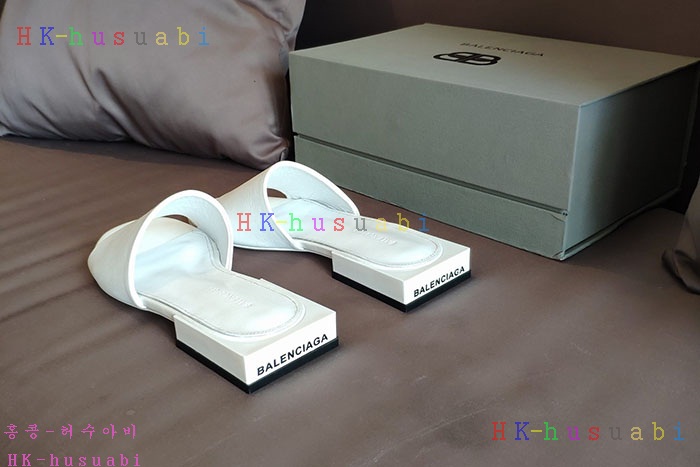 NEW 발렌시아가 슬리퍼 신상 B 9358110