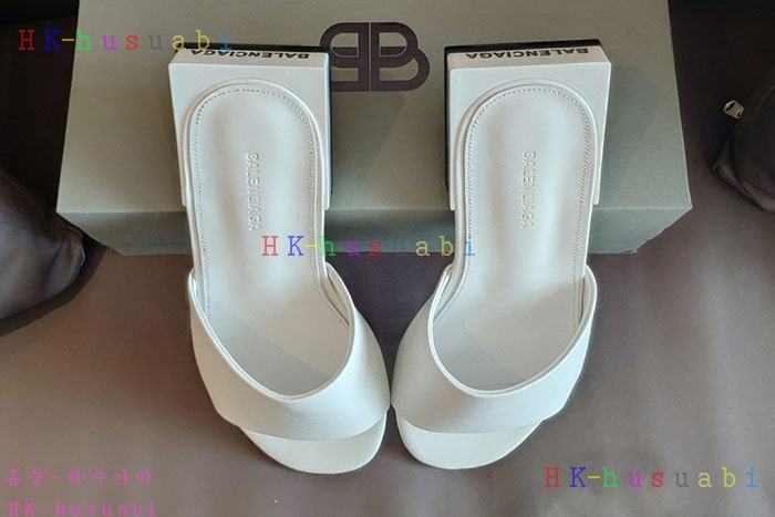 NEW 발렌시아가 슬리퍼 신상 B 9358110