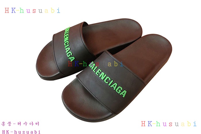 NEW발렌시아가 슬리퍼 신상 B 858221