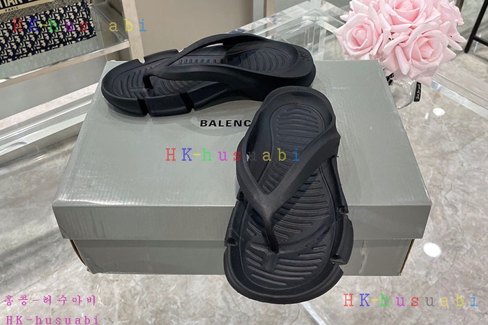 NEW 발렌시아가 슬리퍼 신상 B 889651