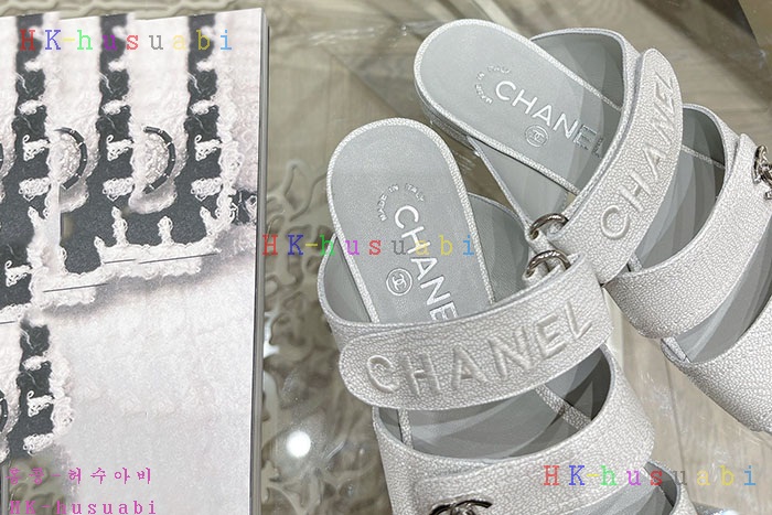 NEW 샤넬 샌들 신상 C 678826