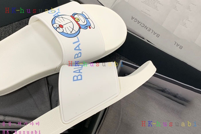NEW 발렌시아가 슬리퍼 신상 B 445502