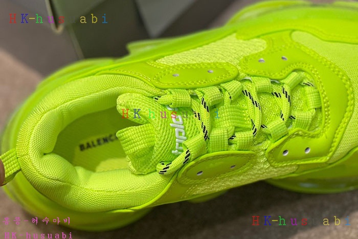 NEW 발렌시아가 스니커즈 신상 B 445509