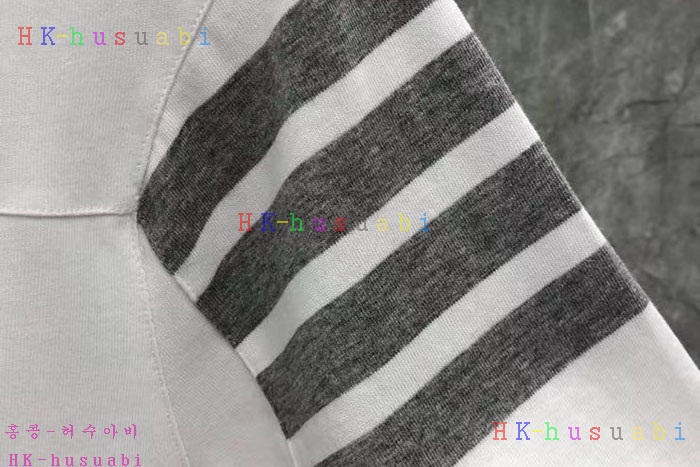 NEW 톰브라운 반팔티 신상 TB 2433317