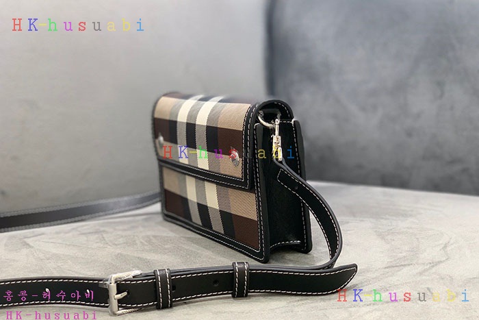 ★미러급★버버리 체크 크로스 BB 666850