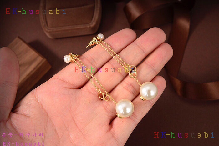 NEW 발렌티노 귀걸이 신상 V 358220