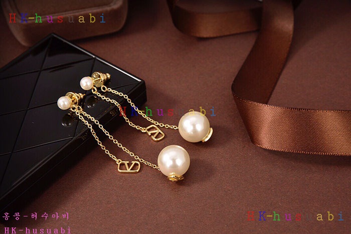 NEW 발렌티노 귀걸이 신상 V 358220