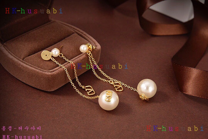 NEW 발렌티노 귀걸이 신상 V 358220