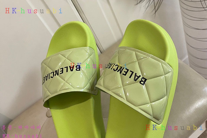 NEW 발렌시아가 슬리퍼 신상 B 447226