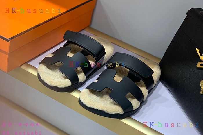 NEW 에르메스 슬리퍼 신상 H 4274440