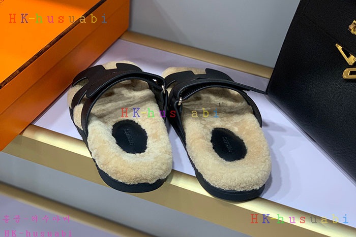 NEW 에르메스 슬리퍼 신상 H 4274440