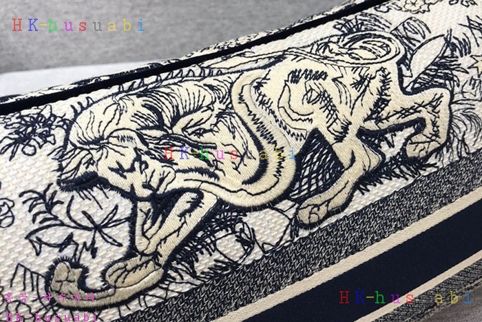 NEW 디올 쿠션 신상 DR 1427778