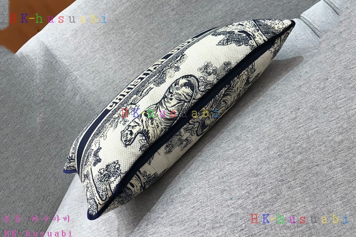 NEW 디올 쿠션 신상 DR 1427778