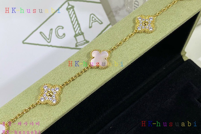 NEW 반클리에 앤 아펠 팔찌  V 655509